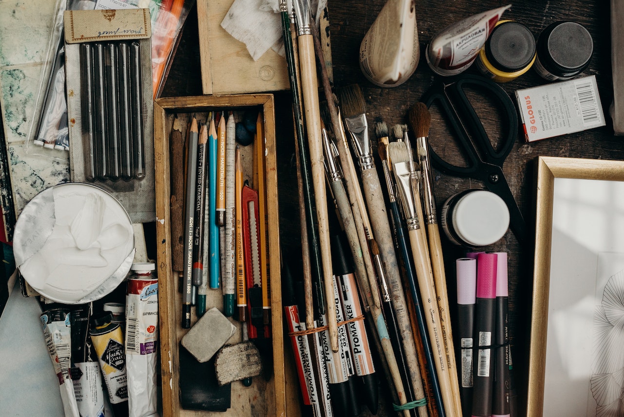 10 Cool Art Supply Finds (That You Can Give Your Artist Friends)